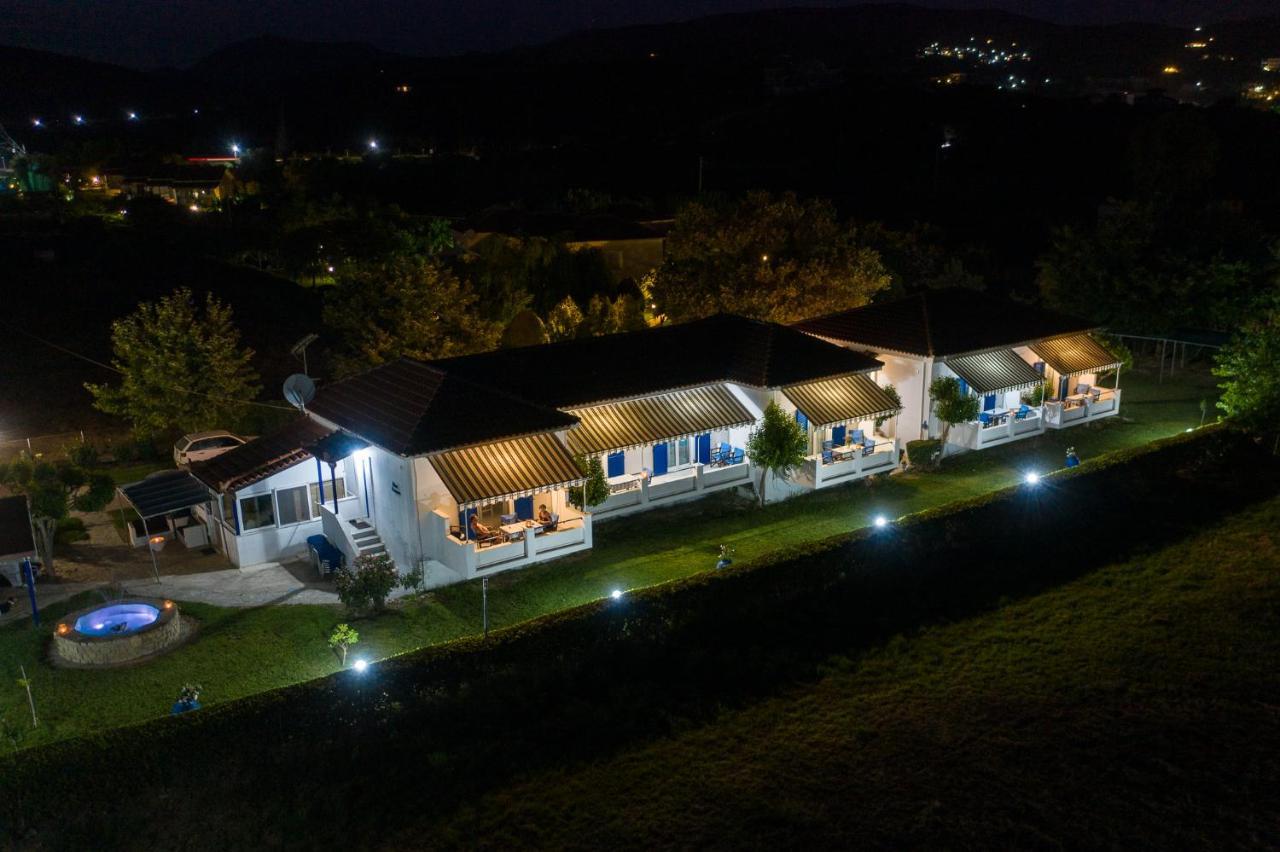 Blue Houses Apartments Фінікунда Екстер'єр фото
